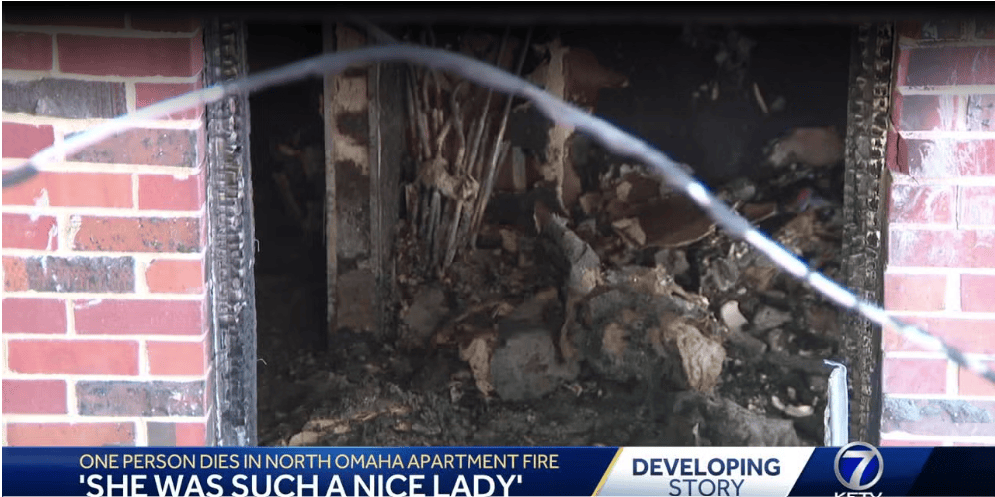 1 person dies in Omaha apartment fire late Monday night